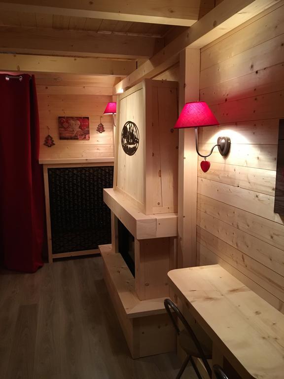 Relais Mont Jura Adults Only Bed & Breakfast Lélex Rom bilde